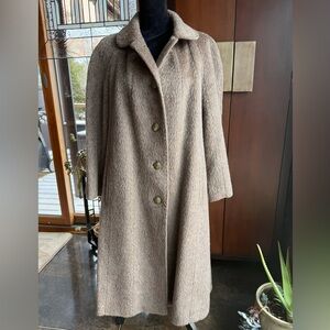 Vintage Euro Llama coat, Kreation Karner. 50(16-20) use measurements. taupe,